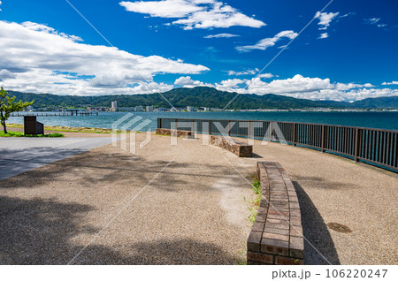 大津湖岸なぎさ公園からの湖西方面の景色 大津湖岸なぎさ公園からの湖西方面の景色 106220247