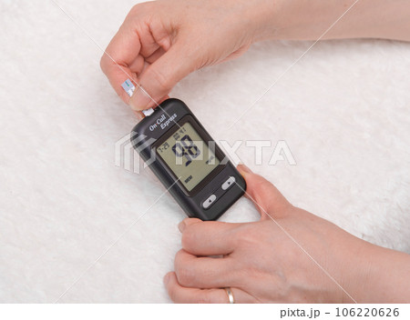 【糖尿病の血糖値測定　センサー】 106220626