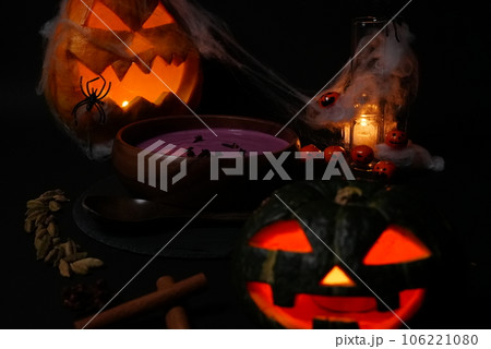 ハロウィンの禍々しいスープとジャックオーランタン 106221080