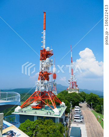 長崎県　長崎市　稲佐山の鉄塔 106222413