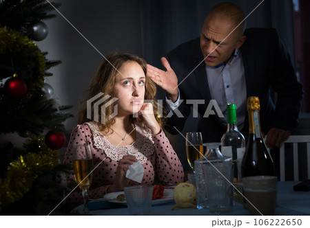 Family conflict at Christmas night 106222650