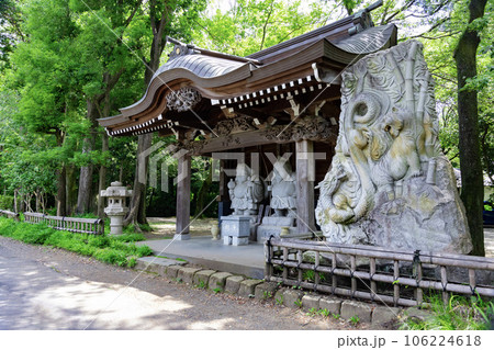 深大寺の大黒天と恵比須尊の石像 106224618