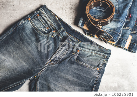 many blue jeans 106225901