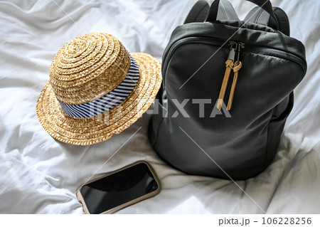 旅の荷物を用意する 106228256