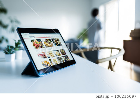 家にあるタブレット 106235097