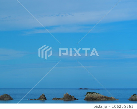 青い海と空 106235363