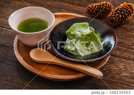 抹茶と抹茶ミルクプリン 抹茶と抹茶ミルクプリン 106239303