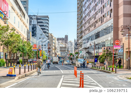 千葉県市川市の都市風景　京成八幡駅 106239751