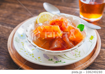 桃と紅茶のゼリー 桃と紅茶のゼリー 106240280