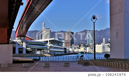 神戸大橋・神戸市街地(兵庫県神戸市中央区) 神戸大橋・神戸市街地(兵庫県神戸市中央区) 106241974