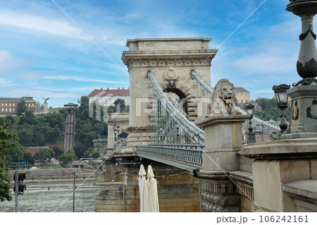 Chain Bridge Budapest 106242161