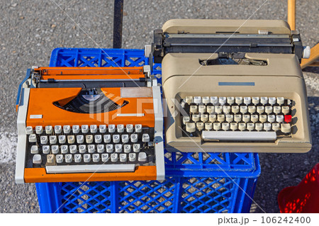 Vintage Typewriter Machines 106242400