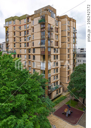 Yellow Brick Residential Skyscraper Yellow Brick Residential Skyscraper 106242572