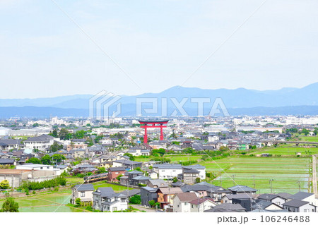 弥彦大鳥居 遠景(新潟県) 弥彦大鳥居 遠景(新潟県) 106246488