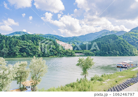 新潟　阿賀野川ライン下りの乗船場 106246797