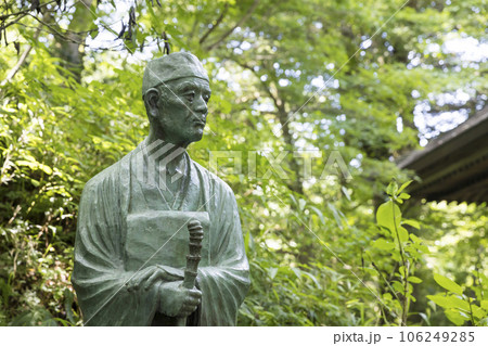 中尊寺 松尾芭蕉の銅像 中尊寺 松尾芭蕉の銅像 106249285