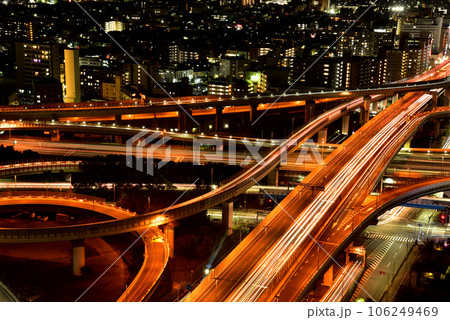 《大阪府》都市交通網 東大阪ジャンクションの夜景 《大阪府》都市交通網 東大阪ジャンクションの夜景 106249469