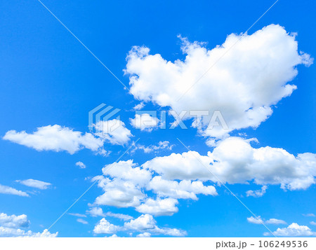 青空と白い雲 106249536