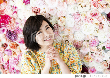 若い女性のポートレート 若い女性のポートレート 106250508