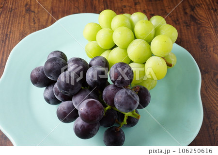 シャインマスカットと巨砲 106250616