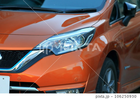 車のヘッドライト 車のヘッドライト 106250930