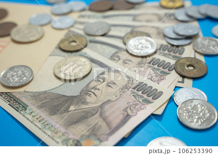 封筒 お札 お金 一万円札 現金 封筒 お札 お金 一万円札 現金 106253390