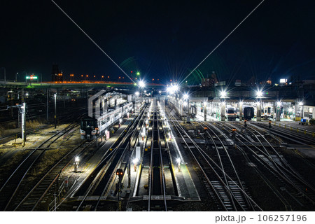 夜の名古屋車両区 夜の名古屋車両区 106257196
