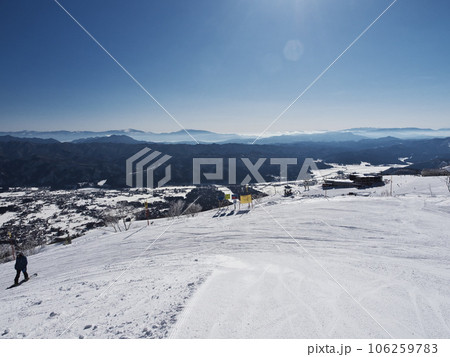 白馬八方尾根スキー場 スカイラインコースの超上級者コース「おむすび」の入り口 白馬八方尾根スキー場 スカイラインコースの超上級者コース「おむすび」の入り口 106259783