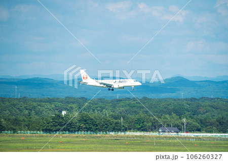 北海道の飛行機 106260327
