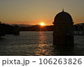 夕日の多摩湖 106263826