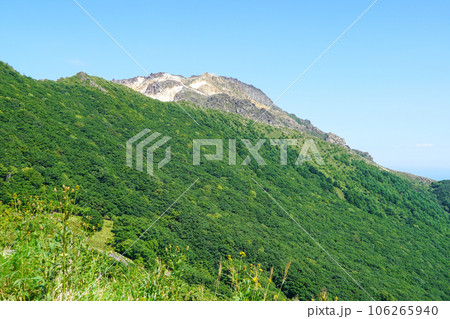海峡展望台から見る恵山 106265940