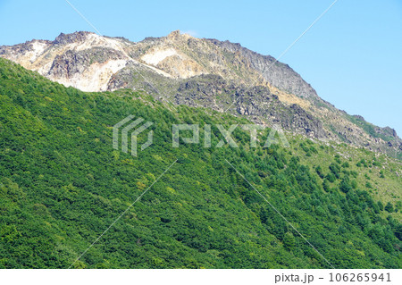 海峡展望台から見る恵山 106265941