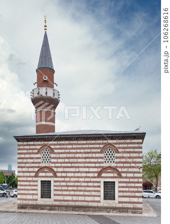 Selman Aga Mosque, an ottoman era historical mosque located in Mimar Sinan neighborhood, Uskudar Istanbul, Turkiye Selman Aga Mosque, an ottoman era historical mosque located in Mimar Sinan neighborhood, Uskudar Istanbul, Turkiye 106268616