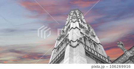 Great gothic church of Saint Germain l Auxerrois (against the background of a sky at sunset), Paris, France 106269916