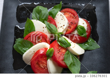 カプレーゼ　自然光 106276301