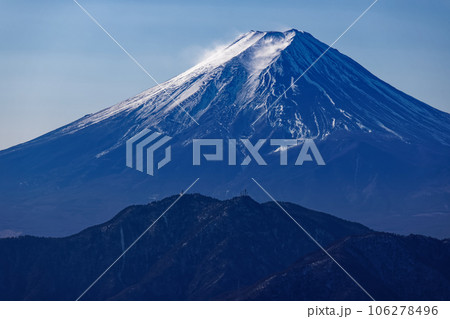 大菩薩連嶺・白谷ノ丸から見る冬の富士山 106278496