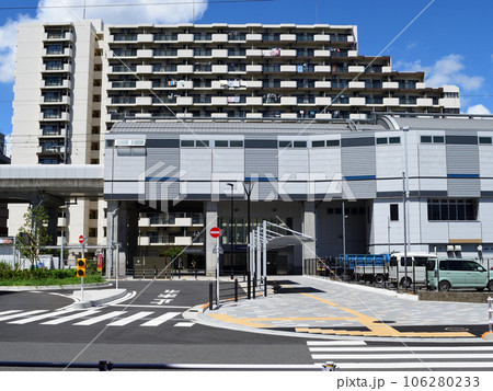 スナップフォト：夏の街並み・建物 106280233