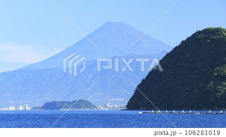 伊豆半島の西伊豆の静岡県沼津市内浦湾 伊豆半島の西伊豆の静岡県沼津市内浦湾 106281019