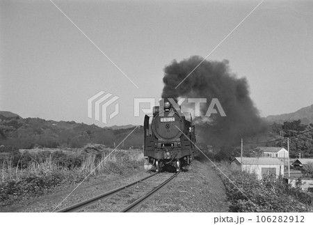昭和の記録）1972年関西本線のレトロな蒸気機関車の写真素材