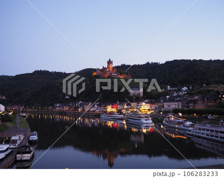 2023年8月のコッヘル城の夜景(ドイツ) 2023年8月のコッヘル城の夜景(ドイツ) 106283233