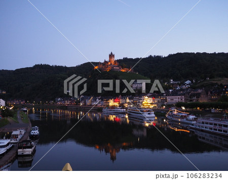 2023年8月のコッヘル城の夜景(ドイツ) 2023年8月のコッヘル城の夜景(ドイツ) 106283234