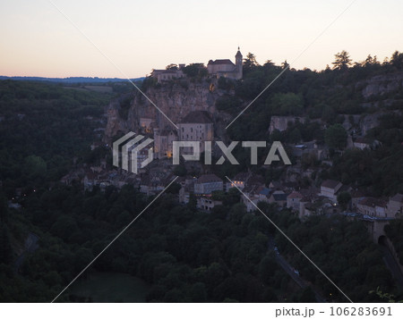 9月上旬のロカマドゥール（フランス） 106283691