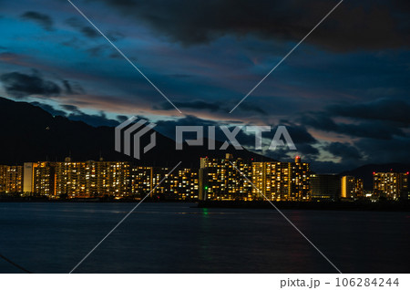 黄昏時の琵琶湖風景 黄昏時の琵琶湖風景 106284244
