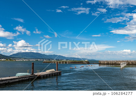 琵琶湖夏景色　大津港 106284277