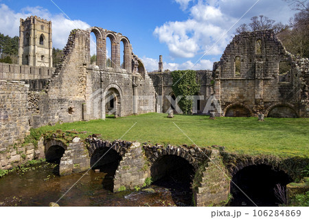 Fountains Abbey - Yorkshire - United Kingdom 106284869