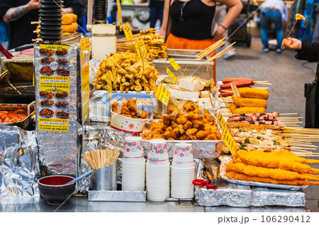 ソウル 南大門市場のグルメ屋台 ソウル 南大門市場のグルメ屋台 106290412