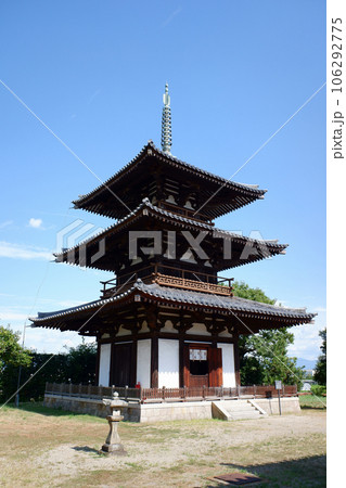 奈良　法起寺の三重塔 106292775