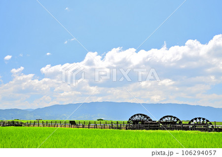朝倉市の風景 三連水車 朝倉市の風景 三連水車 106294057