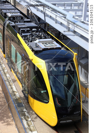 開業前の宇都宮ライトレール試運転列車（LIGHTLINE） 106304515