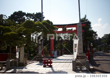 宮城県竹駒神社の入り口 宮城県竹駒神社の入り口 106305308